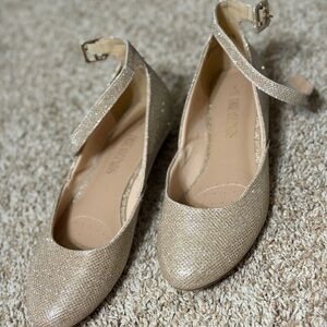 Dream Pairs Glittery Gold Flats with Ankle Strap